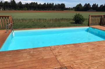 Gîte pour 8 personnes, avec terrasse et jardin à Sauveterre