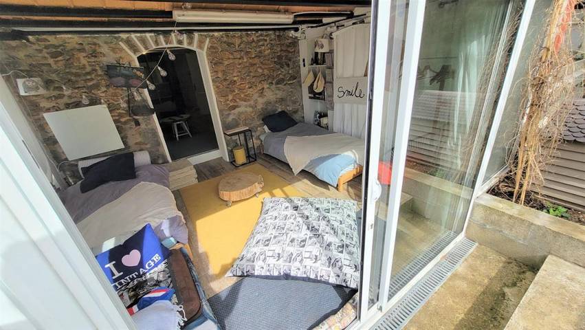 Location de vacances pour 4 personnes, avec Balcon et Terrasse ainsi que Jardin et Vue à Chelles