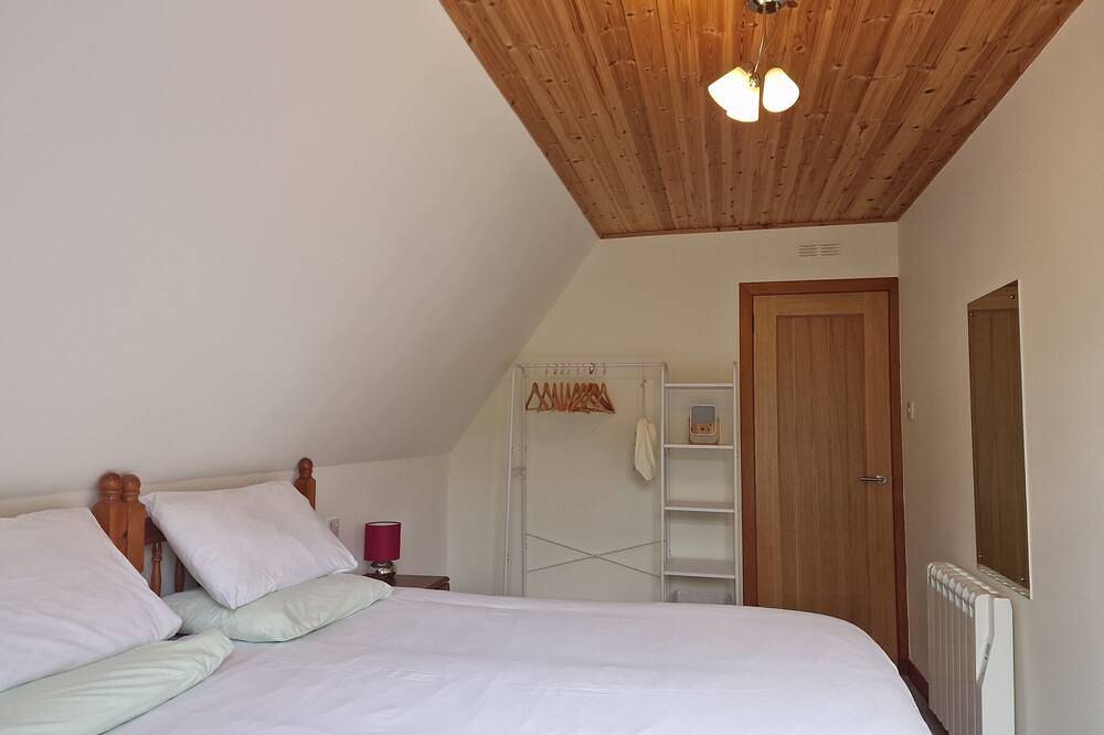 Lodge 3 - Pet Friendly - Aultbea Lodges - Sea Views of Loch Ewe in Highlands