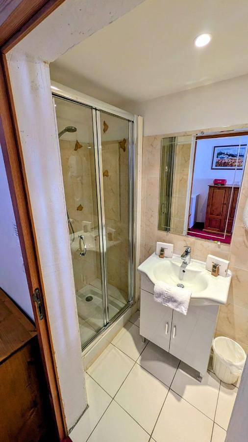 Small Double Room in Auron, Saint-Étienne-de-Tinée