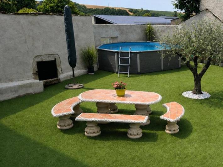 Location de vacances pour 10 personnes, avec vue et terrasse, adapté aux familles à Lacaze