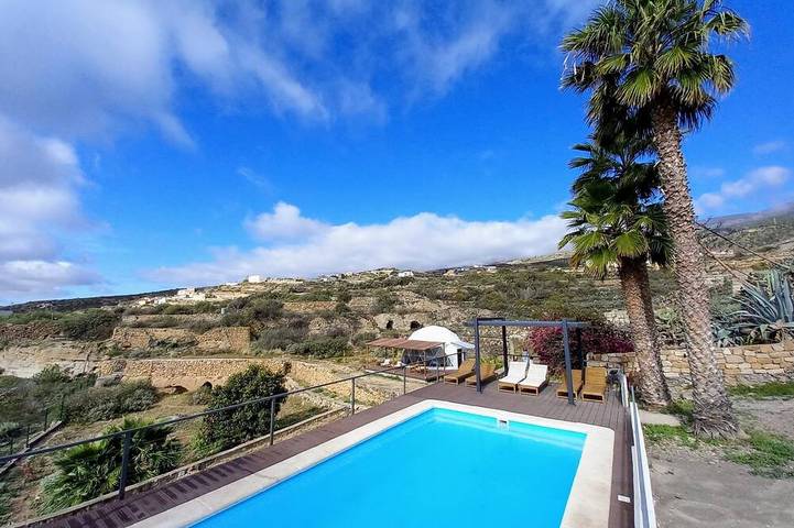 Casa de vacaciones para 4 personas, con jardín y piscina - 1