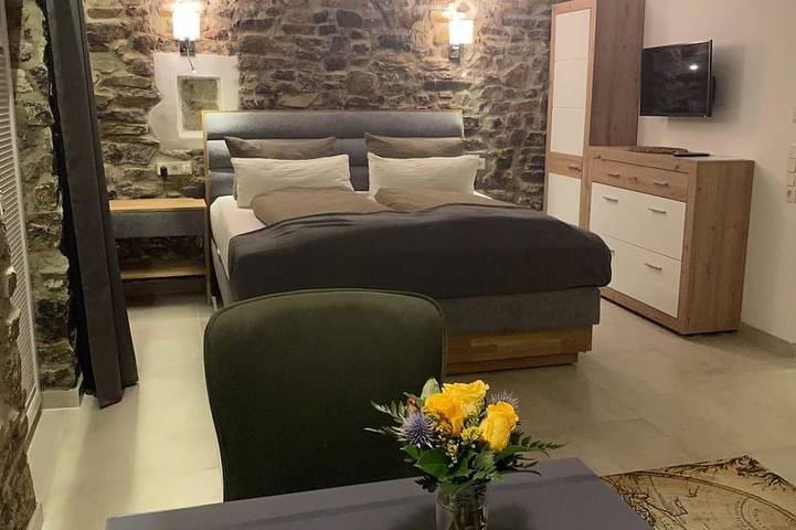 Ferienwohnung für 3 Personen, mit Terrasse in Höhr-Grenzhausen - 2