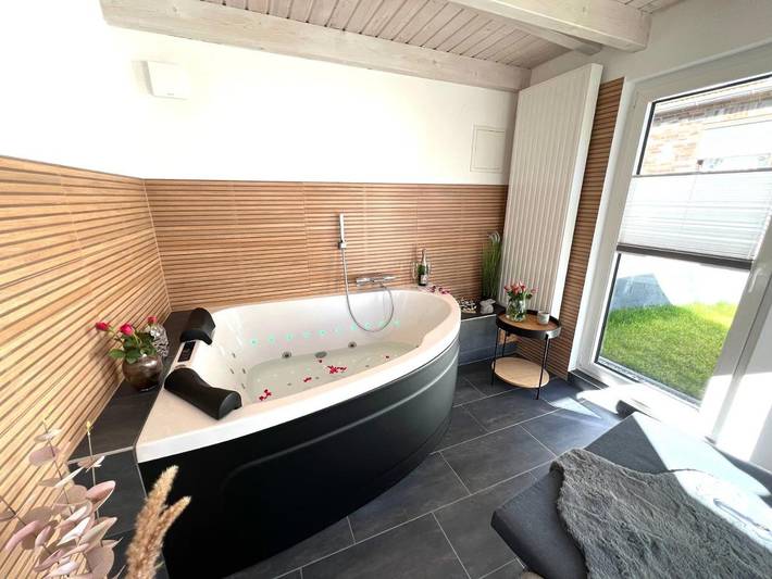 Ferienwohnung für 2 Personen, mit Whirlpool und Garten sowie Sauna und Ausblick in Witzenhausen - 2