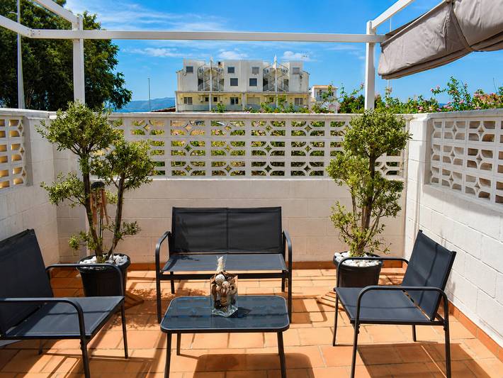 Casa de huéspedes para 5 personas, con Balcón además de Terraza y Piscina en Oliva - 2