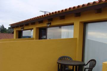 Casa rural para 2 personas, con terraza y jacuzzi en Casas del Monte