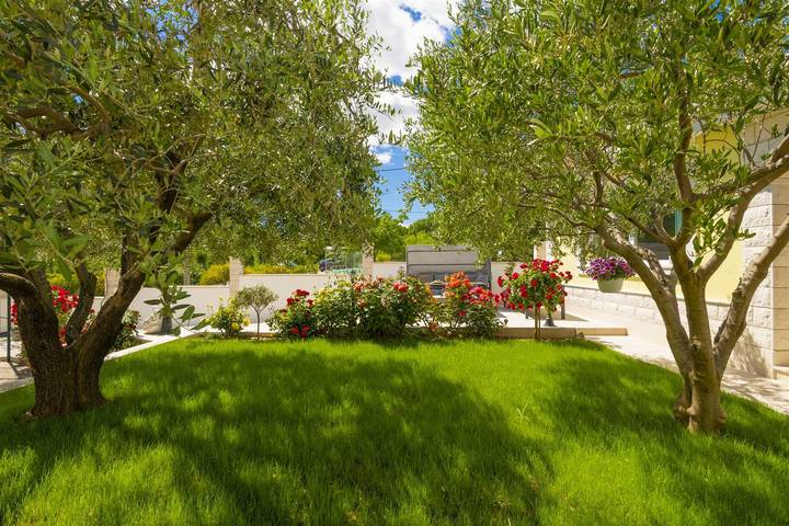 Holiday Home Maslina – Family House near Omiš, Croatia in Naklice, Split-Dalmatien