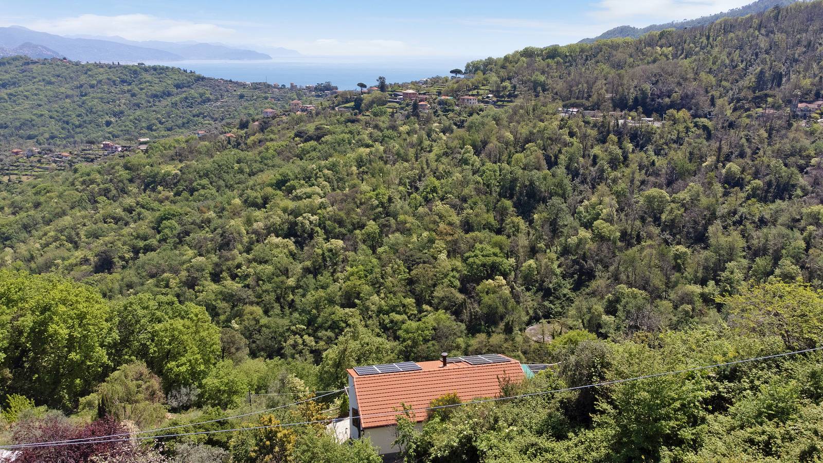 Gehele studio, Appartement 'Fattorialmare Gialla' met Uitzicht op Zee, Gedeeld Terras & Wifi in Camogli, Riviera di Levante