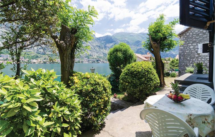 Ferienhaus für 4 Personen, mit Terrasse in Montenegro - 2