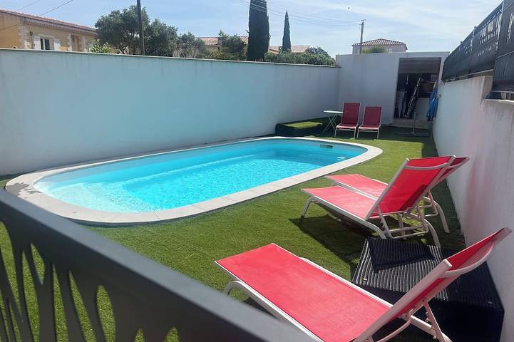 Villa für 8 Personen, mit Garten und Terrasse - 1