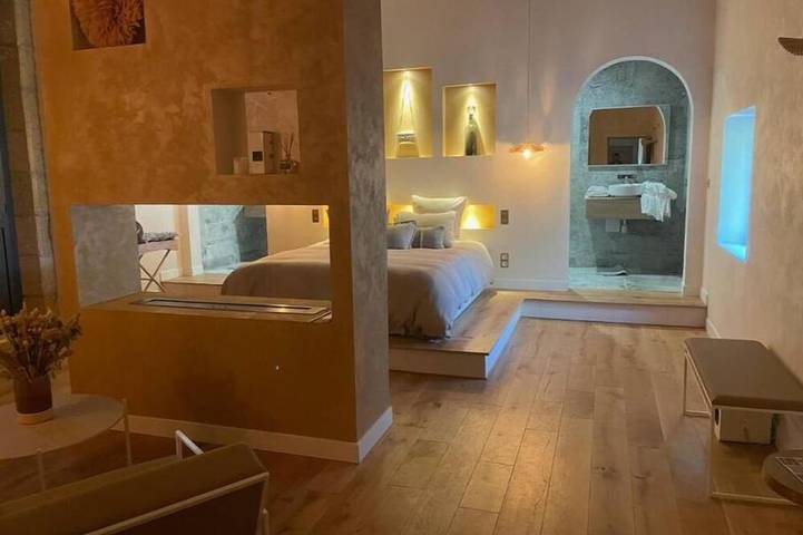 Chambre d’hôte pour 2 personnes, avec piscine ainsi que sauna et jacuzzi à Istres - 4