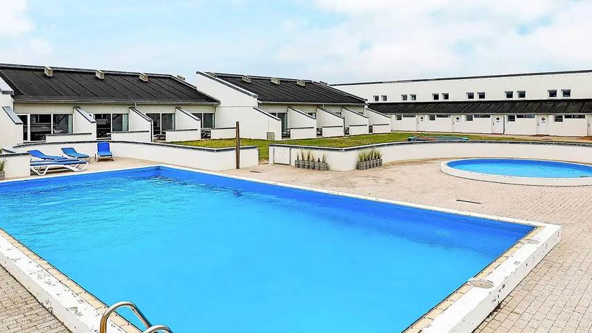 Ferienwohnung für 7 Personen, mit Sauna und Terrasse sowie Pool