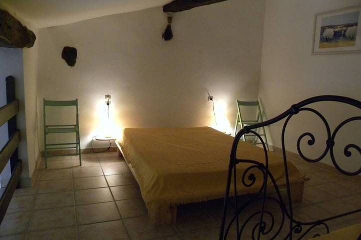 Location de vacances pour 4 personnes, avec piscine et jardin à Flassan - 4