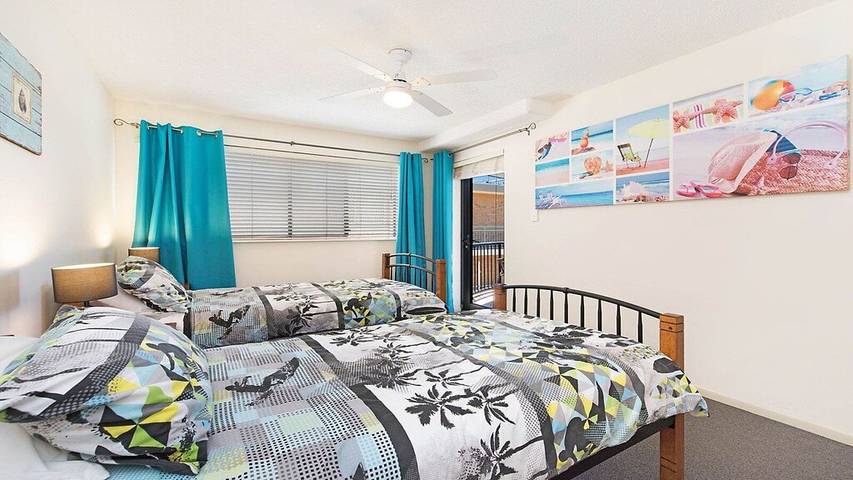Holiday rental for 6 people, with pool in Caloundra