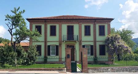 Maison d’hôte pour 4 personnes, avec vue et jardin à Garessio