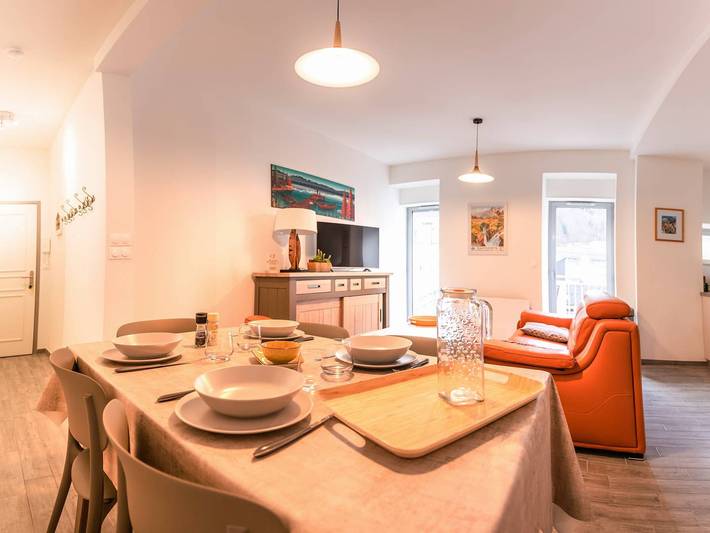 Gîte pour 4 personnes, avec balcon dans Office de Tourisme de Cauterets