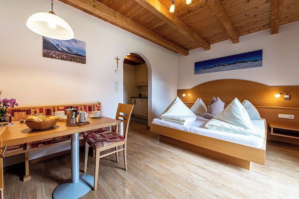 Ganze Wohnung, Haus Landheim Apartment Talpanorama in Antholz mit herrlichem Aussichtsbalkon! in Antholz, Rasen-Antholz