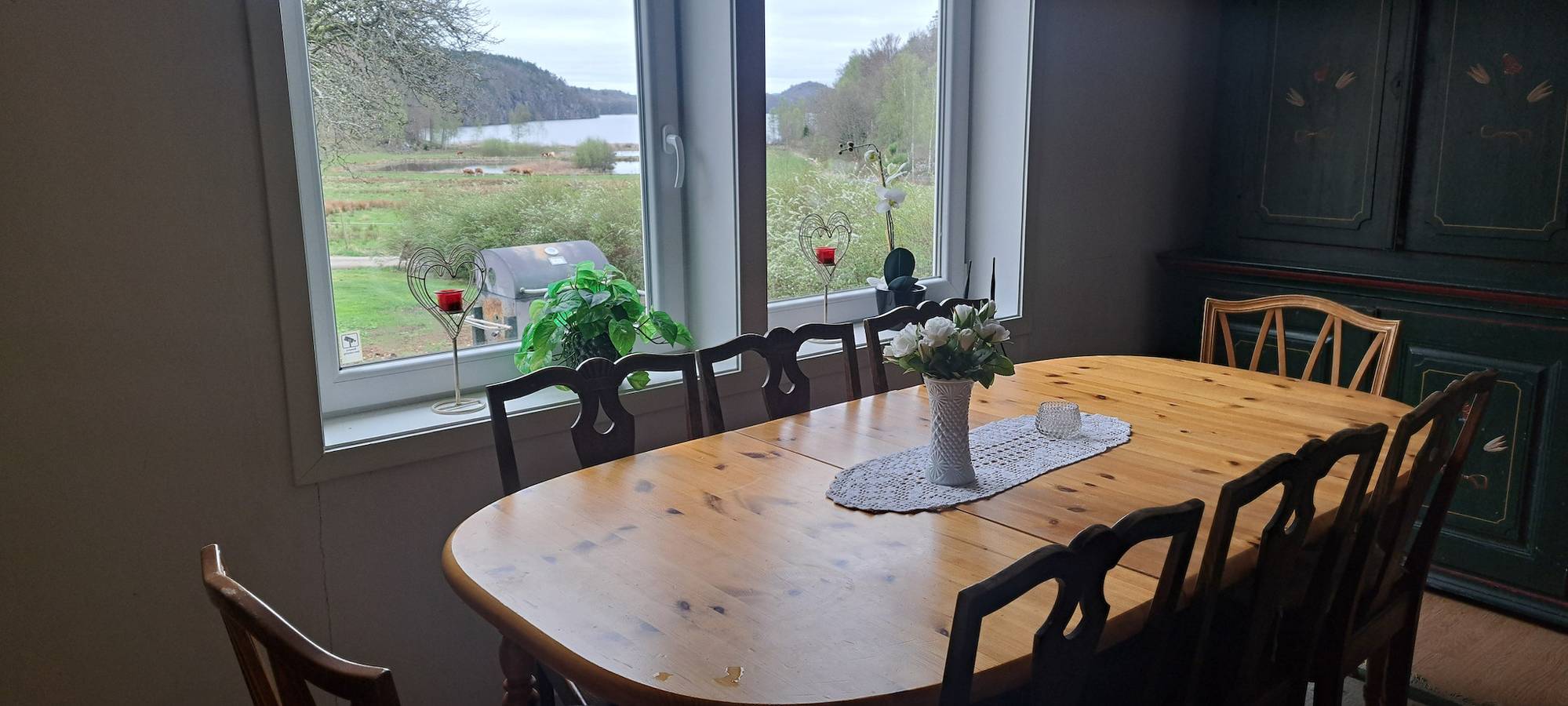 Grosses Ferienhaus am Waldrand und unweit vom See  in Varberg, Halland