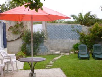 Gîte pour 2 personnes, avec terrasse à Plougasnou