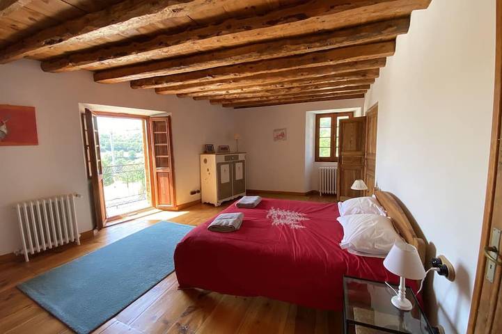 Location de vacances pour 14 personnes, avec jardin et balcon à Dorres - 3