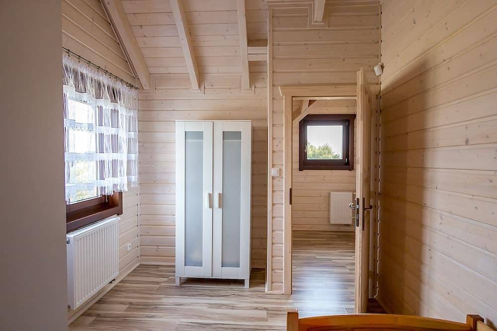 Na Dworosku - house with hot tub in heart of Jura, Golczowice, Poland in Lesser Poland