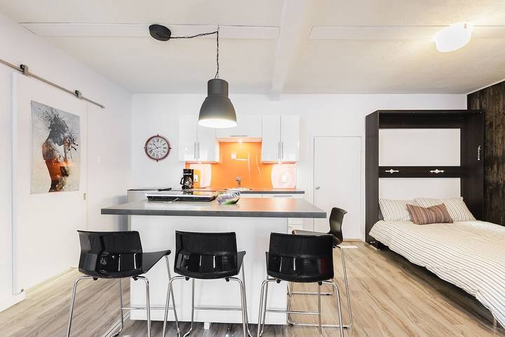 Vacation rental for 4 people, with terrace in Quebec City