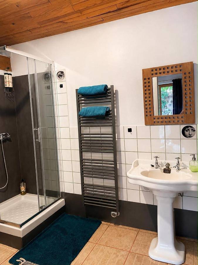 Location de vacances pour 3 personnes, avec Jardin ainsi que Piscine et Sauna à Maillezais - 4