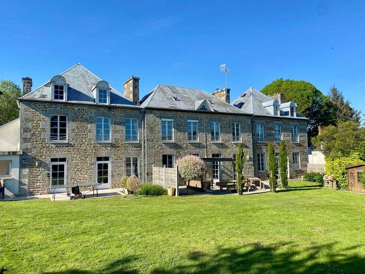 Location de vacances pour 30 personnes, avec jacuzzi et jardin, animaux acceptés à Tessy-sur-Vire - 2