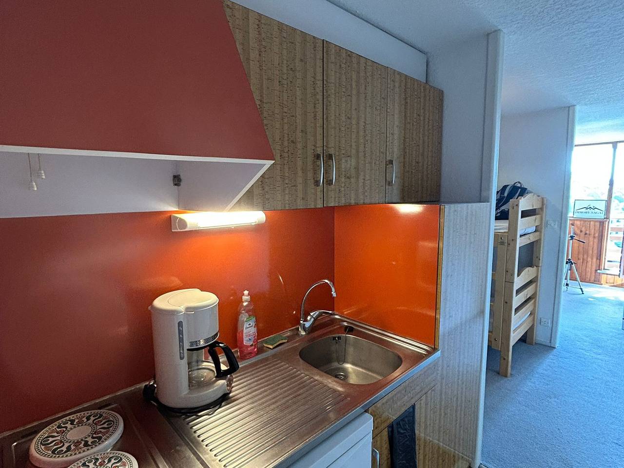 Estudio entero, Estudio a pie de pistas para 4 personas en Super Besse in Super Besse, Besse-et-Saint-Anastaise