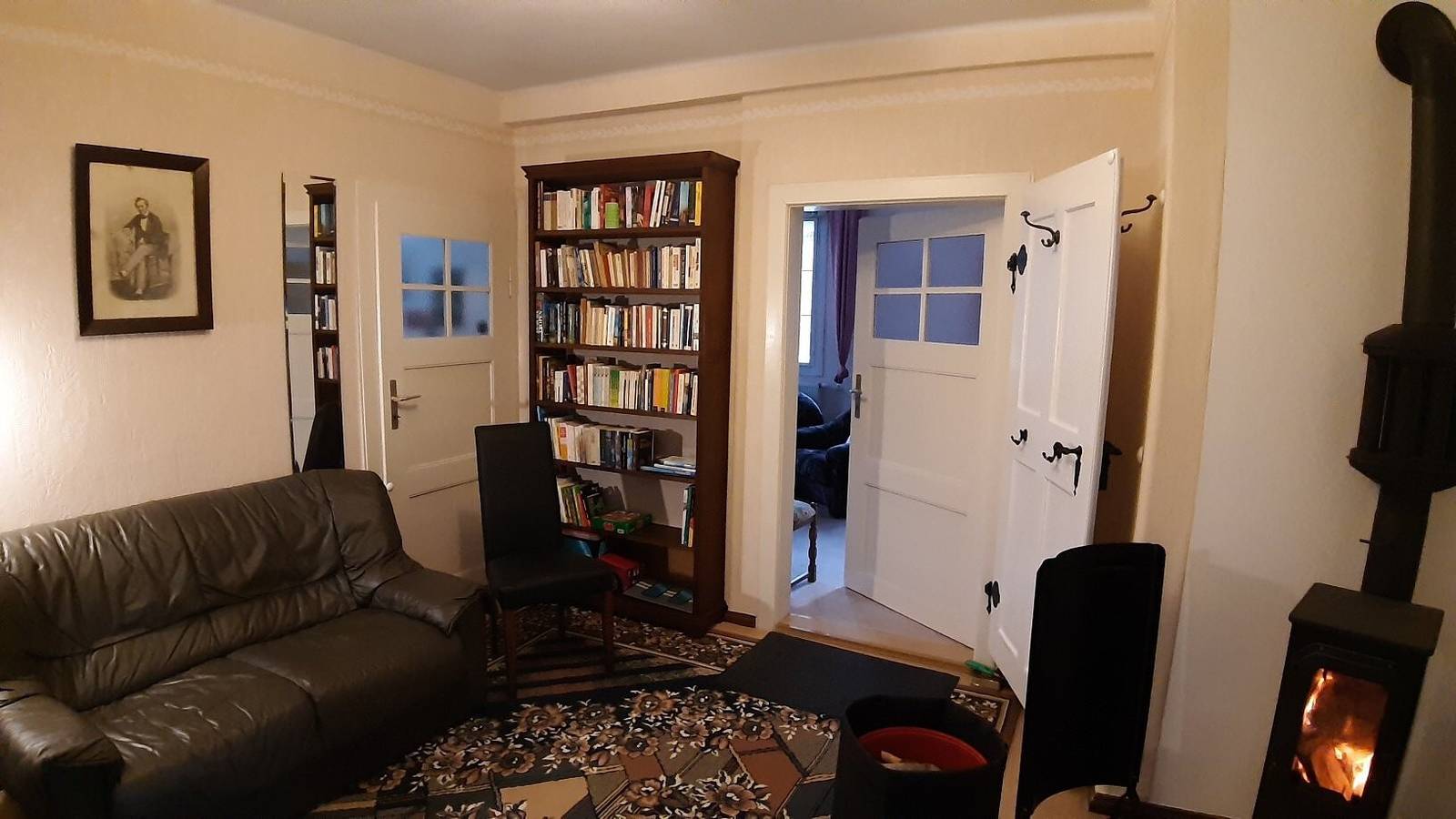 Entire apartment, Apartment 'Ferienwohnung Schlossblick' with Private Terrace, Private Garden and Wi-Fi in Burgk, Thuringian Slate Mountains