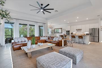 Villa for 8 People in Charlotte County, Photo 1