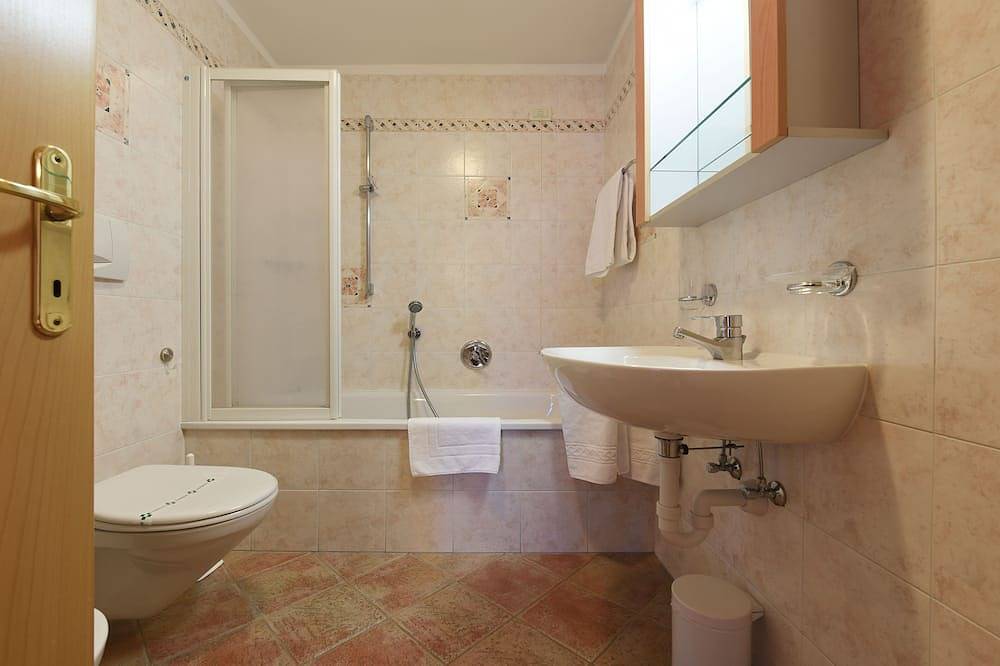 Ganze Wohnung, Top Located Alpin-Residence Amadeus*** Luxury Alpine Gem for 2 Pax in Seis am Schlern, Kastelruth