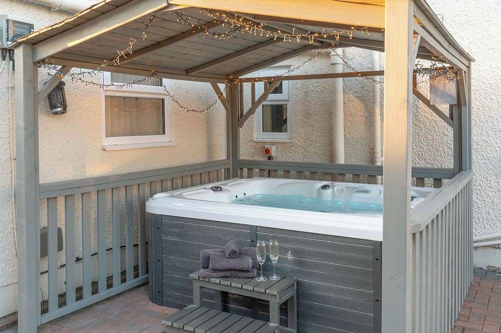 Apartamento entero, Four Oaks Apartment | Sleeps 4 | Private Hot Tub & Garden in Cumbria