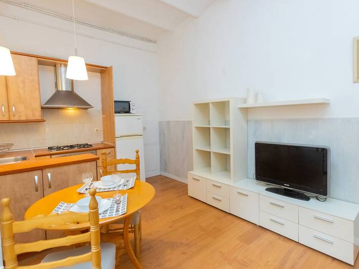 Apartamento entero, Gracia Torrijos in Centro Barcelona, Barcelona