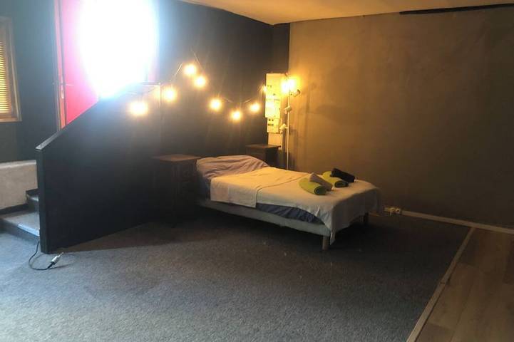 Charming house with garden and parking in Montreuil, Seine-Saint-Denis