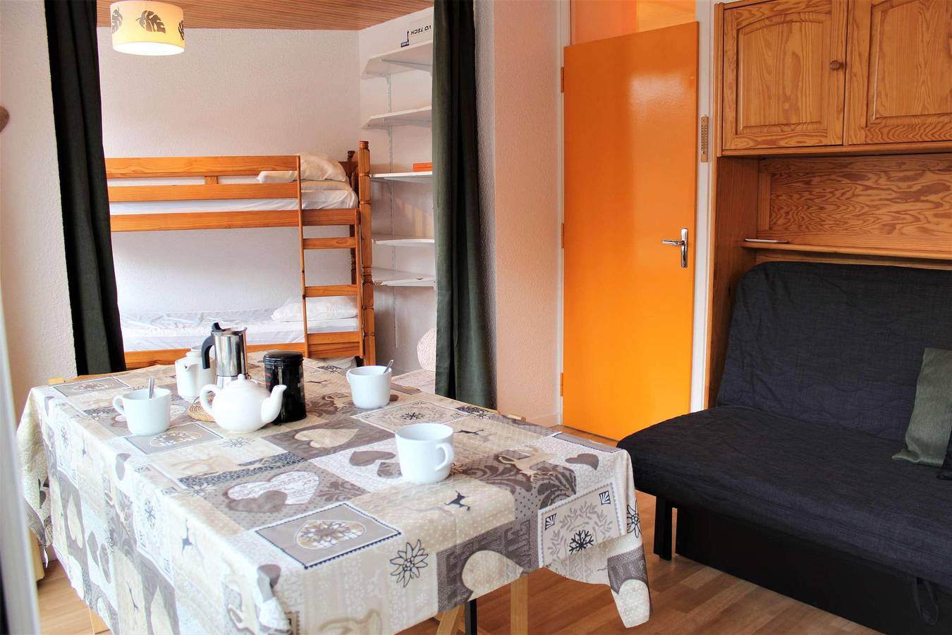 Appartement entier, Résidence le Pelvoux Ii - Studio coin montagne 4 personnes (462) in Vars, Région de Briançon