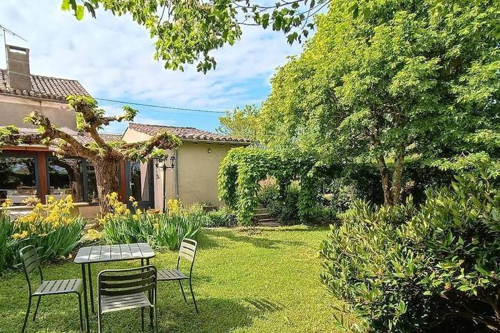 Location de vacances pour 6 personnes, avec Jardin dans Castelnau-Montratier-Sainte-Alauzie