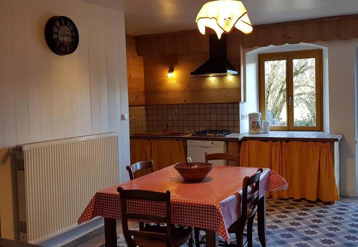 Location de vacances pour 8 personnes, avec vue et jardin, animaux acceptés à Saugeot - 4