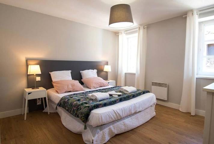 Gîte pour 6 personnes, avec vue et terrasse dans Cite Medievale - 3