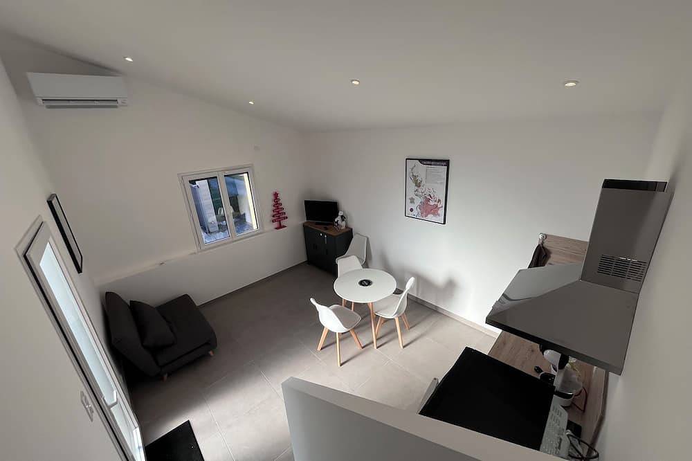 Appartement entier, Gîte au cœur des vignes in Chanos-Curson, Région de Valence