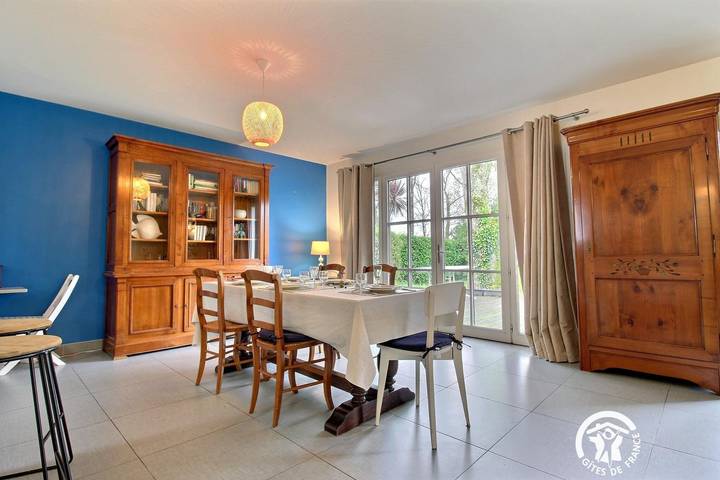 Gîte pour 4 personnes, avec terrasse et jardin à Arradon - 4