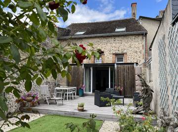 Gîte pour 4 personnes, avec terrasse et jardin à Cloyes-sur-le-Loir