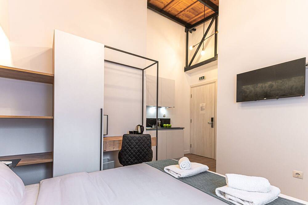 Kriel Suites by Liv Homes 303 in Central Section of Athens, Athens