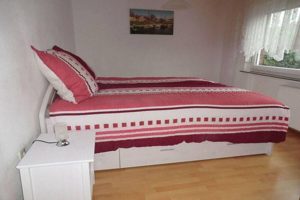 Holiday apartment with 2 bedrooms in Altfunnixsiel, Wittmund