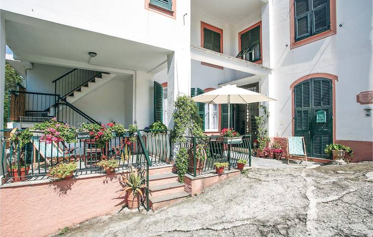 Ferienwohnung für 10 Personen, mit Terrasse in Moneglia
