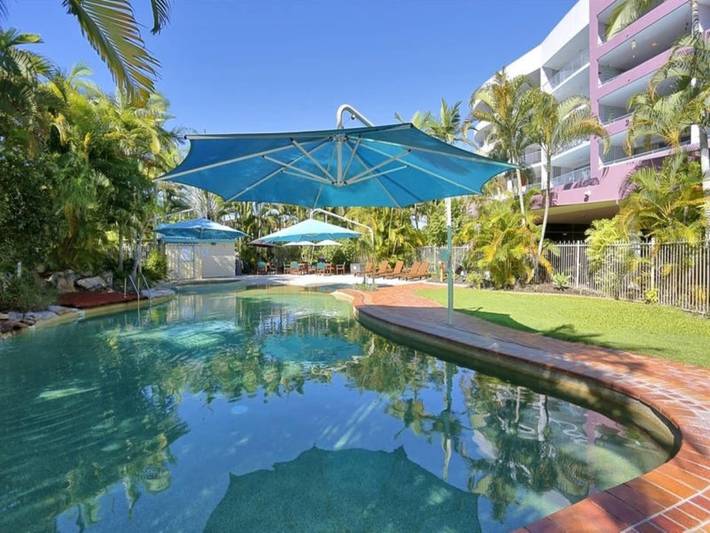 Appartement entier, Séjour de style complexe hôtelier avec balcon et parking dans un garage in Hervey Bay, Fraser Coast