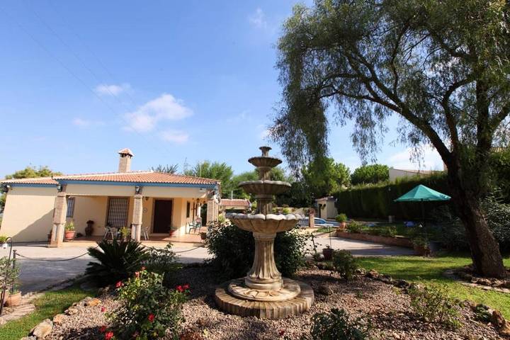 Casa rural para 10 personas, con Terraza además de Jardín y Piscina en Sanlúcar la Mayor - 2