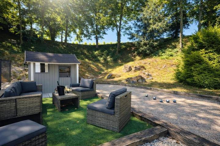 Location de vacances pour 6 personnes, avec vue et jardin à Hautvillers