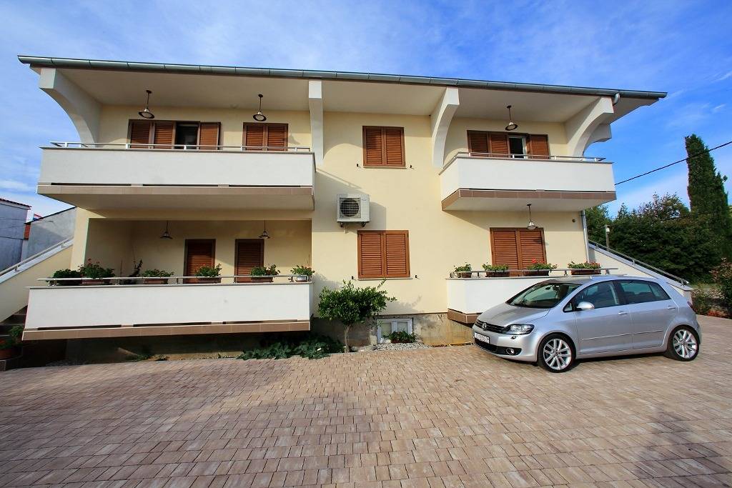 Entire apartment, Two bedroom apartment with balcony Sukošan, Zadar A-16641-a in Sukosan, Zadar