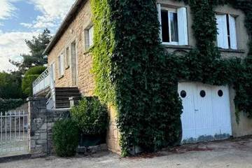 Gîte pour 6 personnes, avec jardin dans Trou de Bozouls